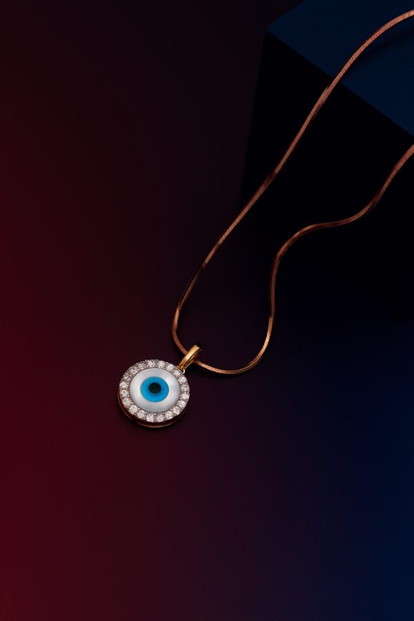 Round Evil Eye Diamond Pendant in Gold – Classic Protection Charm