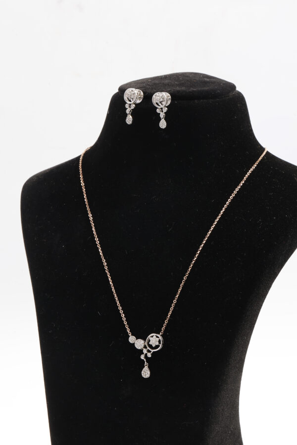 Celestial Bloom Diamond Pendant Set